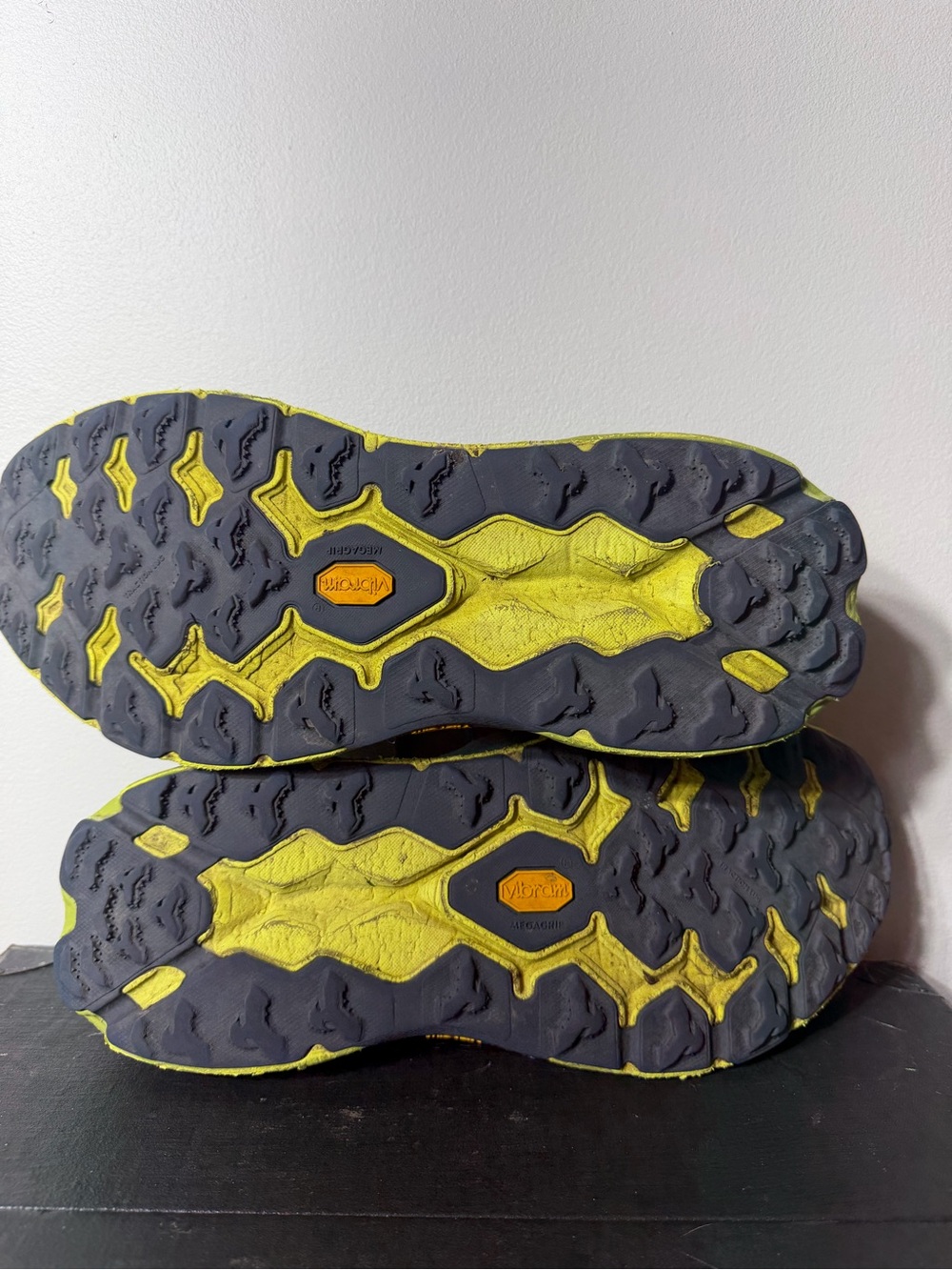 HOKA Speedgoat 5 Men’s Size 13 Trail Running Shoes Vibram Megagrip Blue - Picture 15 of 17